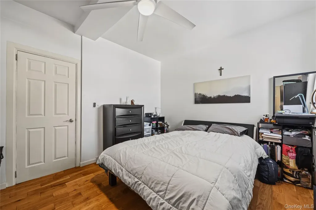 37 Moquette Row S Yonkers NY 10703