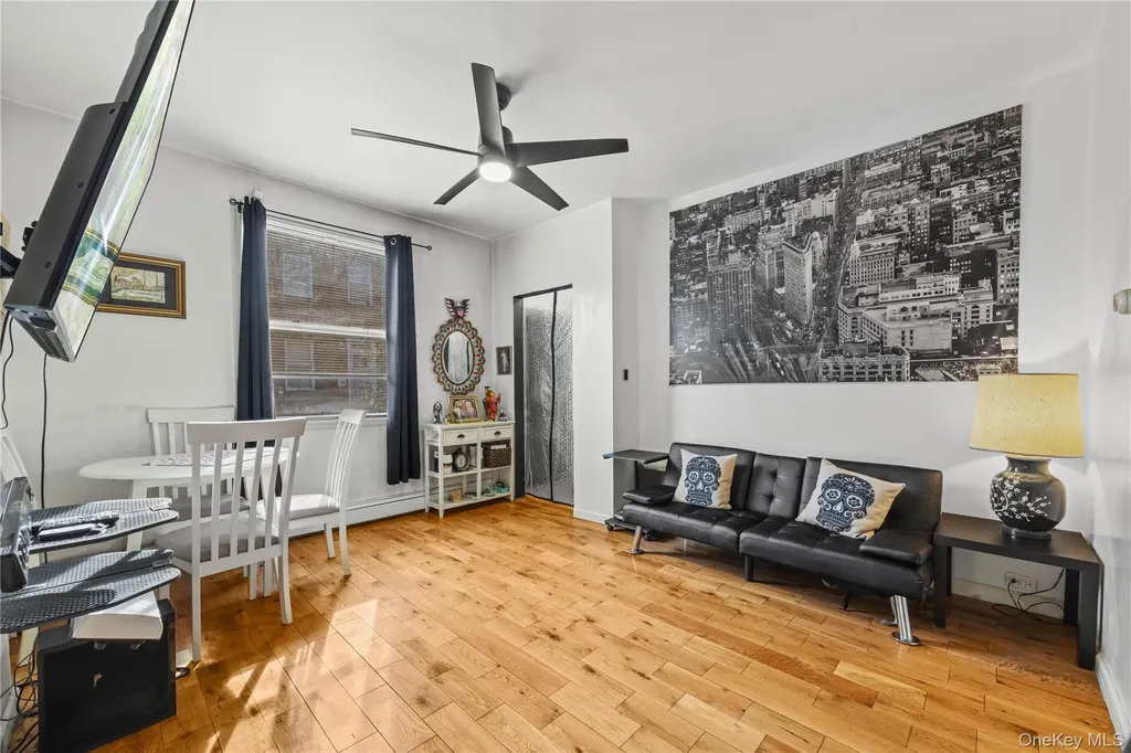 37 Moquette Row S Yonkers NY 10703