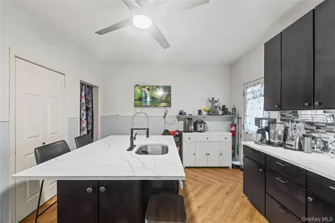 37 Moquette Row S Yonkers NY 10703