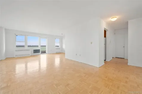 1841 Central Park Avenue Yonkers NY 10710
