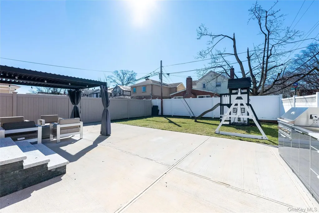 7304 193rd Street Fresh Meadows NY 11366