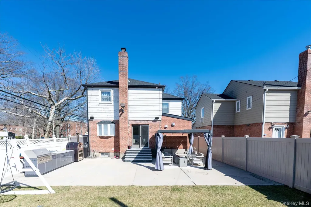 7304 193rd Street Fresh Meadows NY 11366