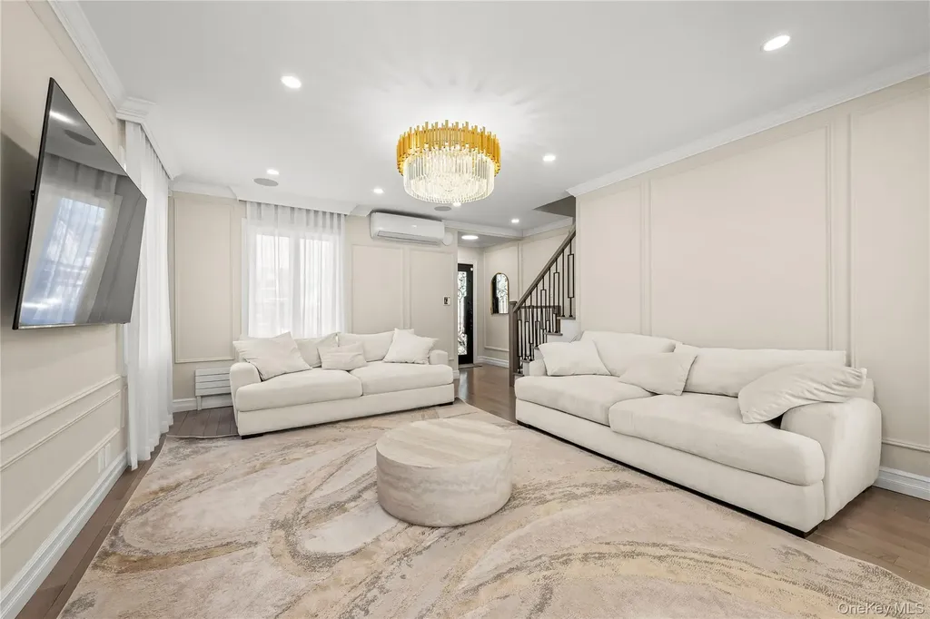 7304 193rd Street Fresh Meadows NY 11366