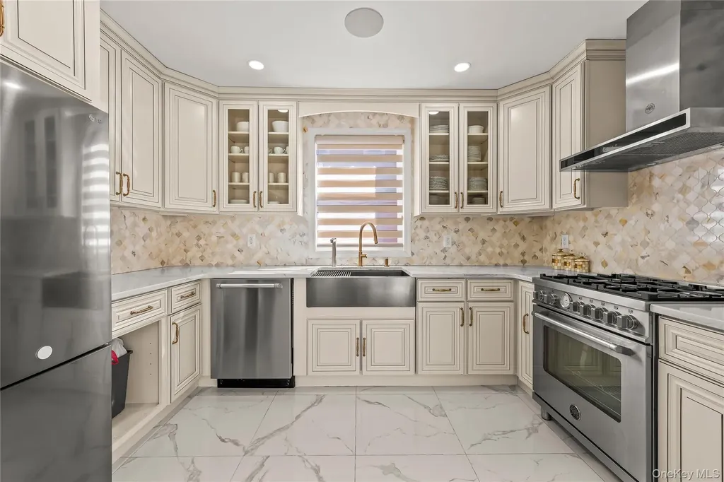 7304 193rd Street Fresh Meadows NY 11366