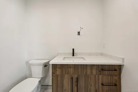325 Manville Road Pleasantville NY 10570