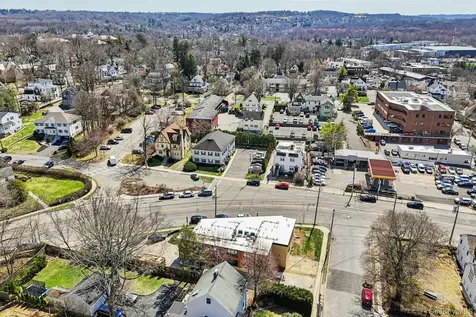 325 Manville Road Pleasantville NY 10570