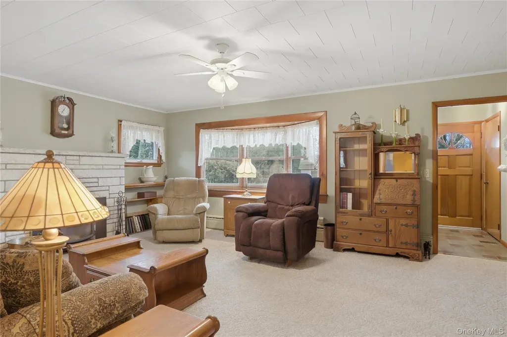 17 Academy Avenue Sparrowbush NY 12780