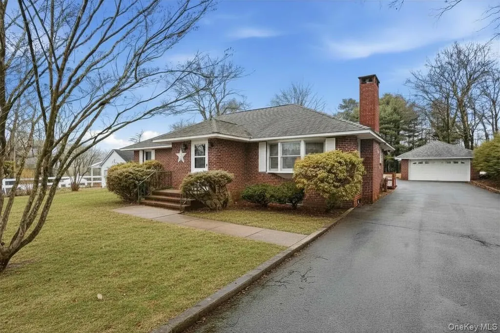 17 Academy Avenue Sparrowbush NY 12780