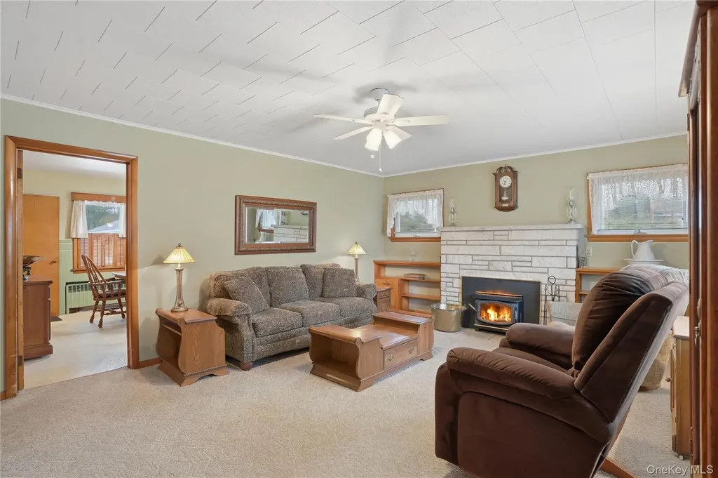 17 Academy Avenue Sparrowbush NY 12780