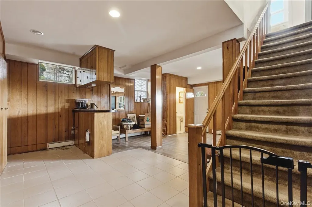 169 Canterbury Road White Plains NY 10607