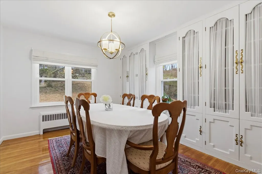 169 Canterbury Road White Plains NY 10607