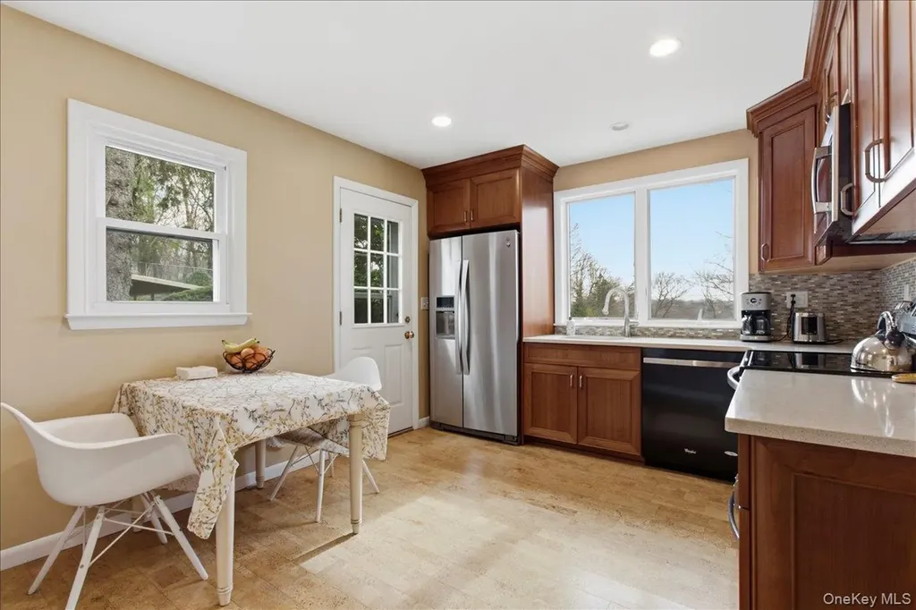 169 Canterbury Road White Plains NY 10607