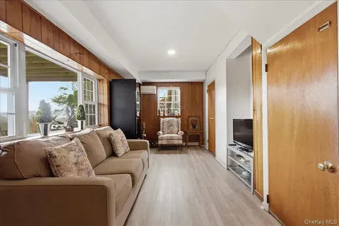169 Canterbury Road White Plains NY 10607