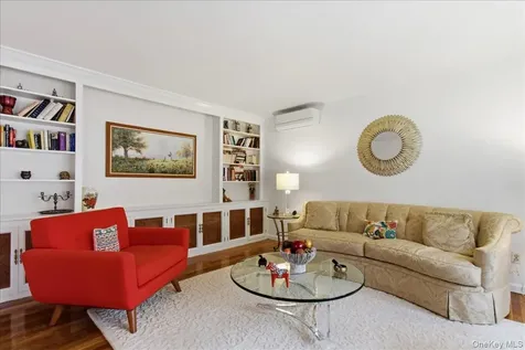 169 Canterbury Road White Plains NY 10607