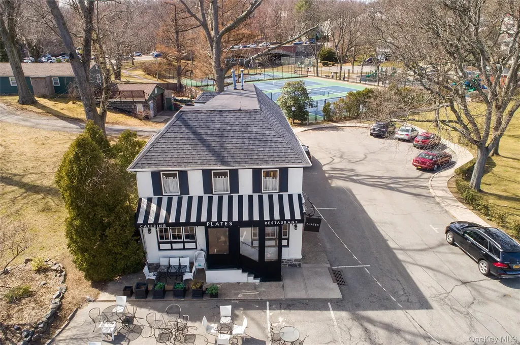 121 Myrtle Boulevard Mamaroneck NY 10538