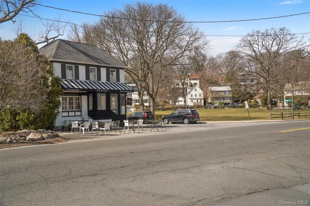 121 Myrtle Boulevard Mamaroneck NY 10538