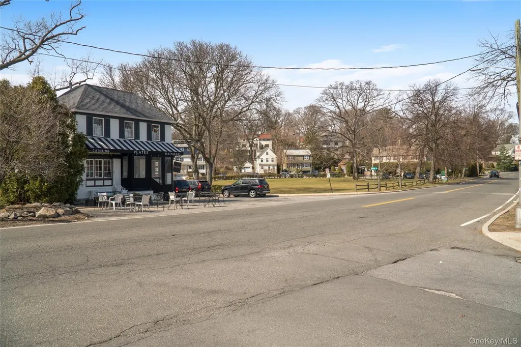 121 Myrtle Boulevard Mamaroneck NY 10538
