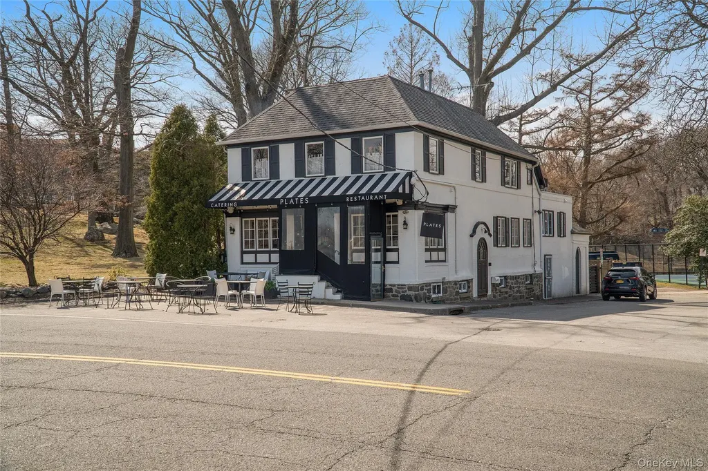 121 Myrtle Boulevard Mamaroneck NY 10538