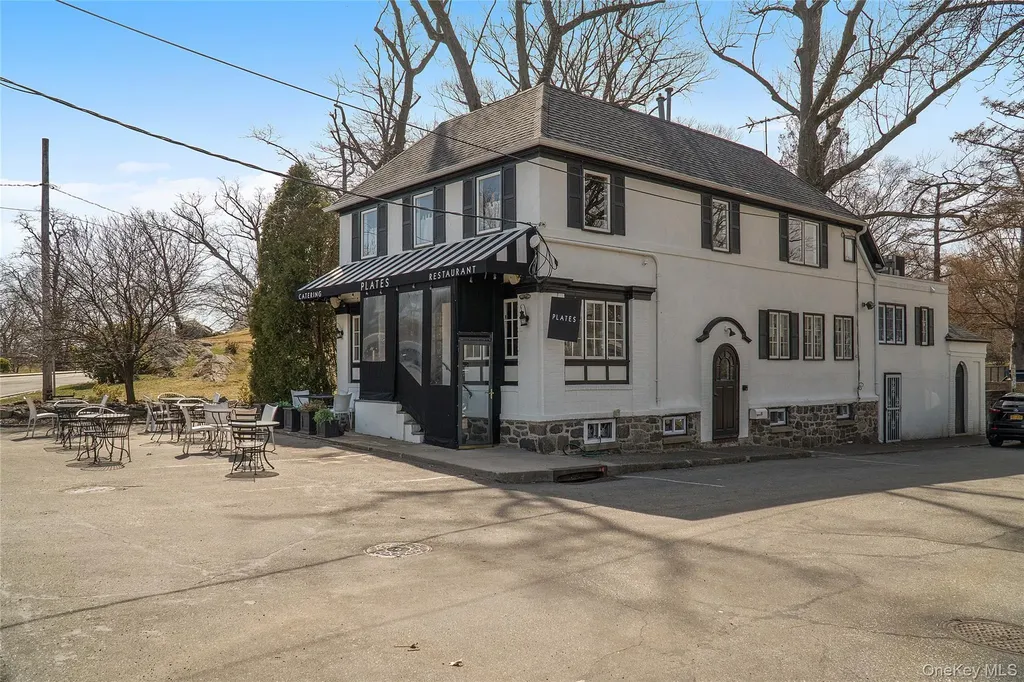 121 Myrtle Boulevard Mamaroneck NY 10538