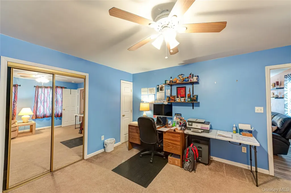 150 Park Lane Massapequa NY 11758