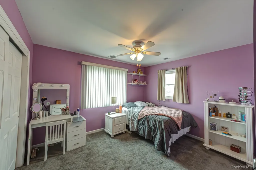 150 Park Lane Massapequa NY 11758