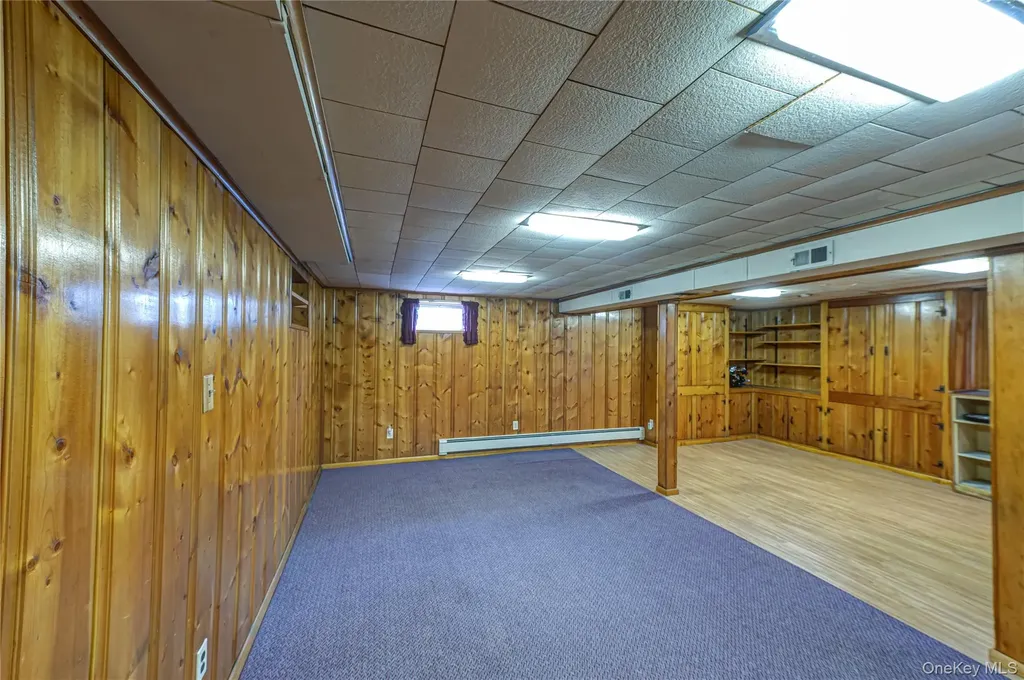 150 Park Lane Massapequa NY 11758