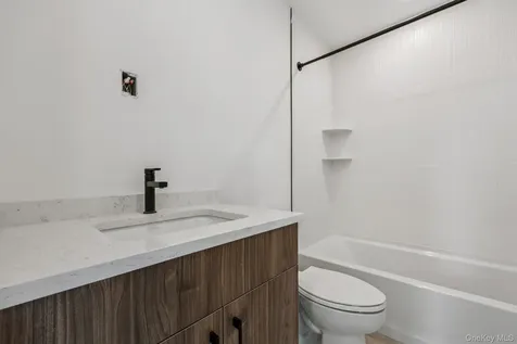 325 Manville Pleasantville NY 10570