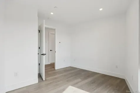 325 Manville Pleasantville NY 10570