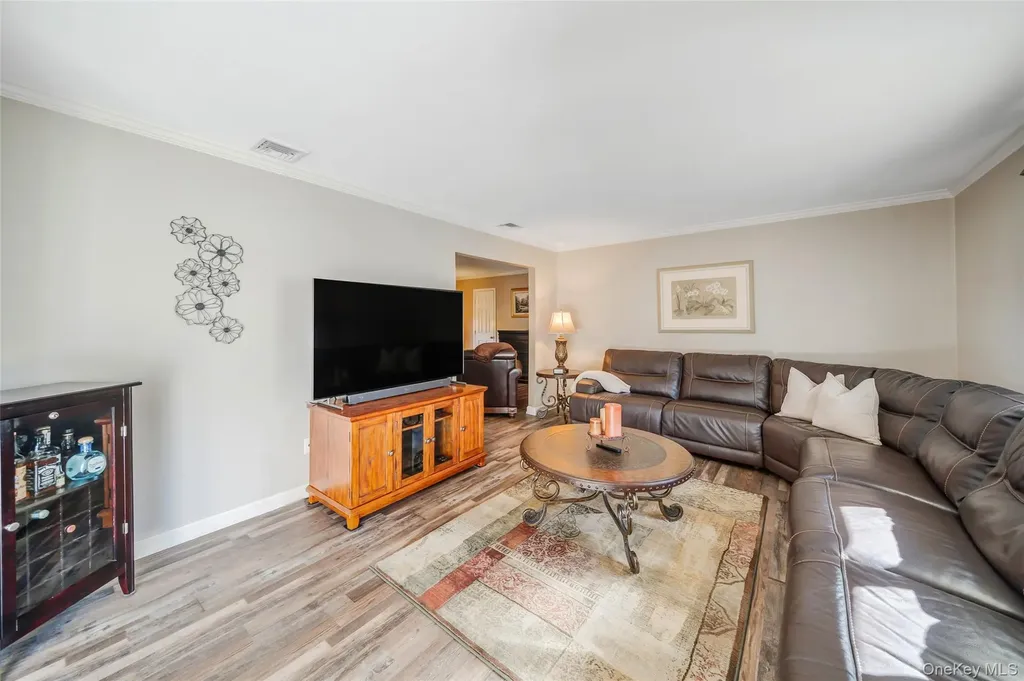 7 Hemlock Road Mount Sinai NY 11766