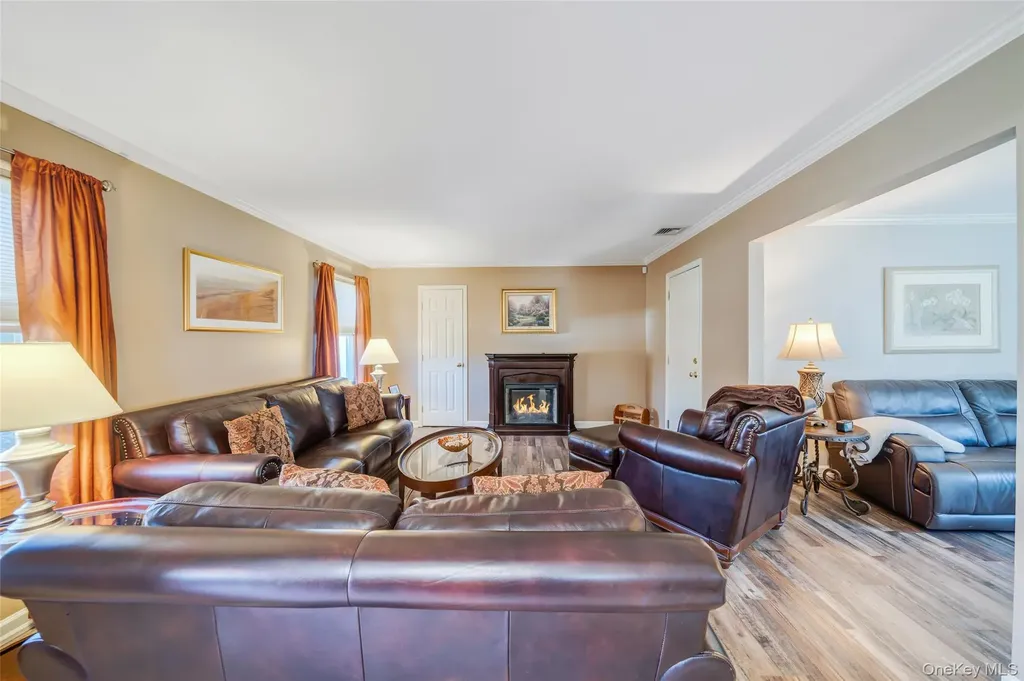 7 Hemlock Road Mount Sinai NY 11766