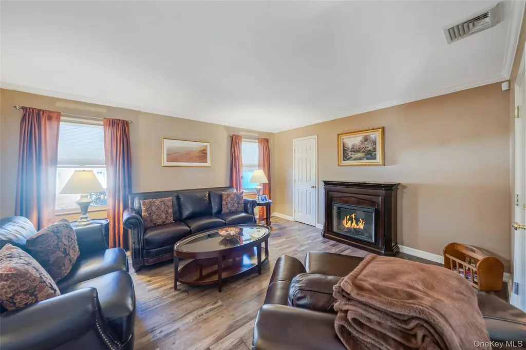 7 Hemlock Road Mount Sinai NY 11766