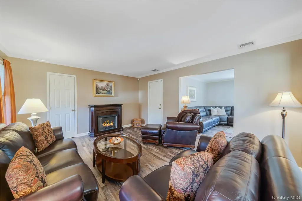 7 Hemlock Road Mount Sinai NY 11766