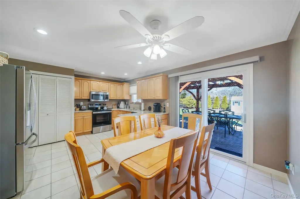 7 Hemlock Road Mount Sinai NY 11766
