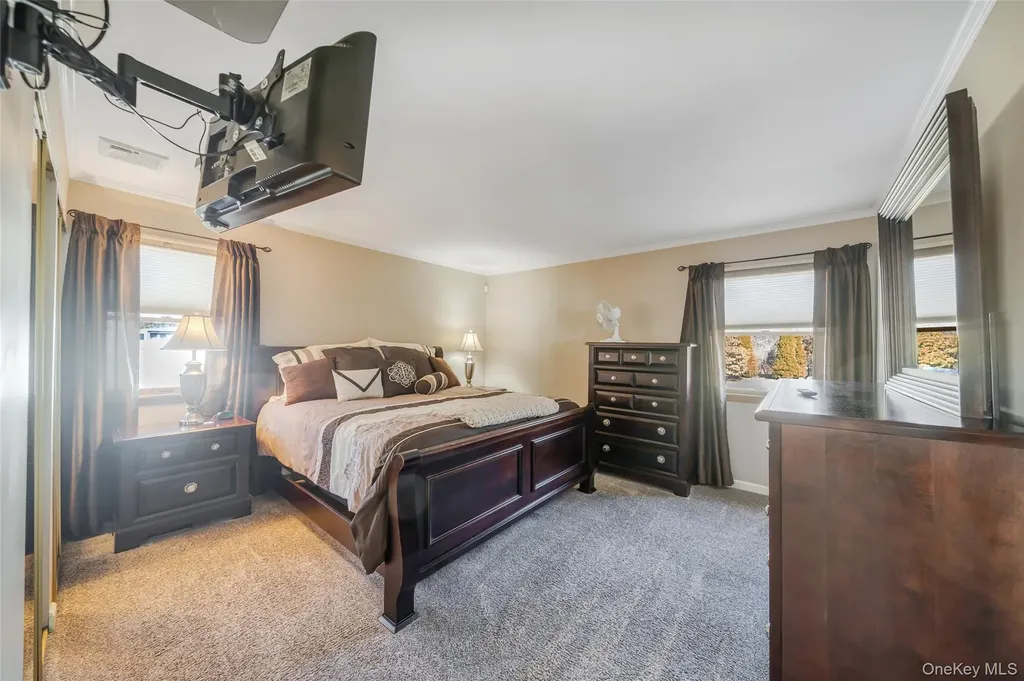 7 Hemlock Road Mount Sinai NY 11766