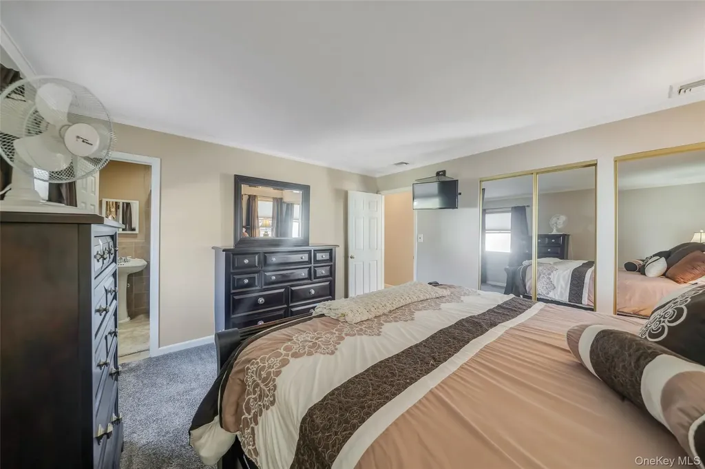 7 Hemlock Road Mount Sinai NY 11766