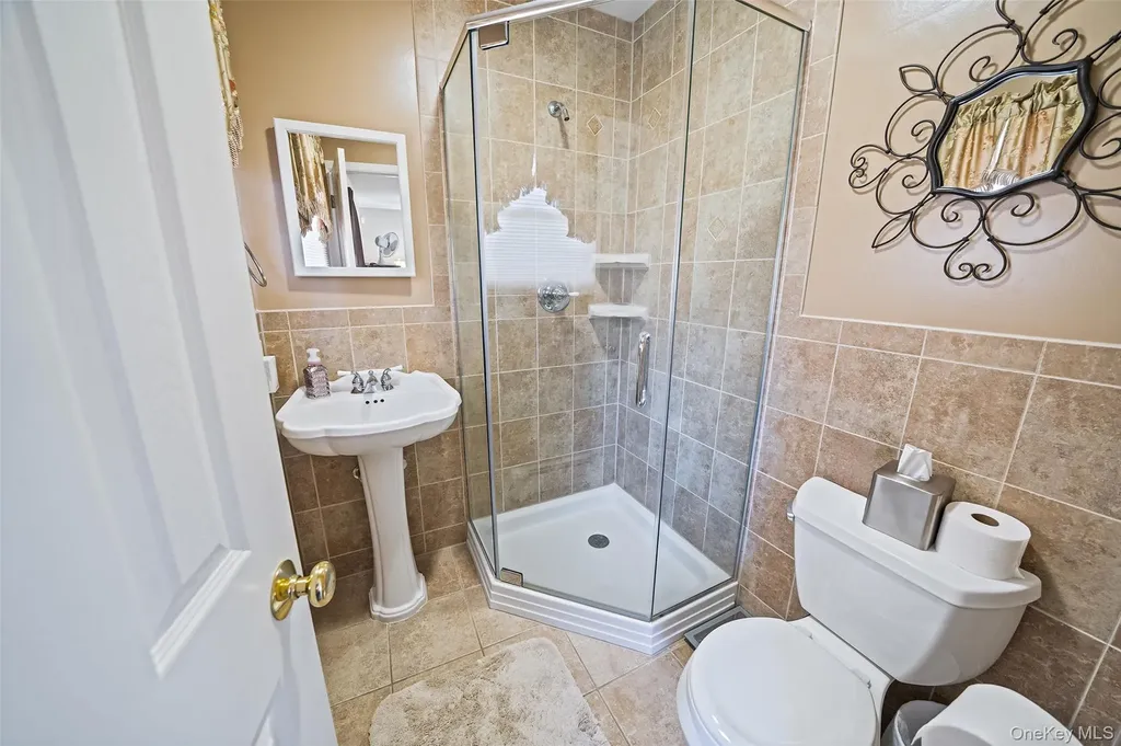 7 Hemlock Road Mount Sinai NY 11766