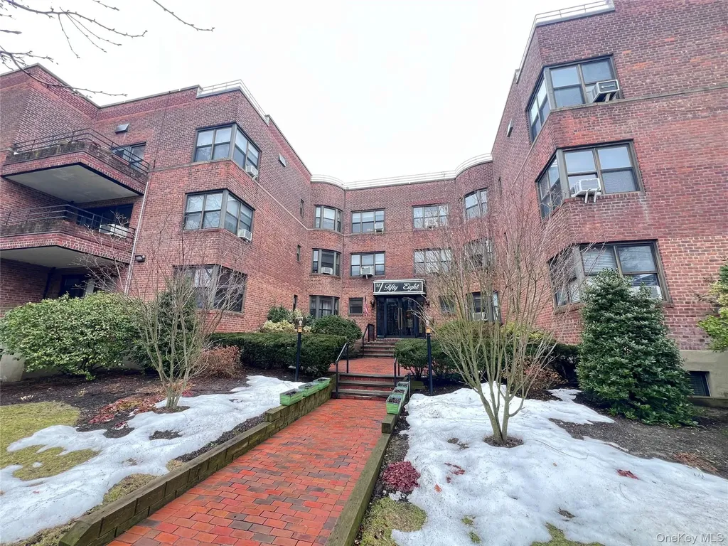 58 Grace Avenue Great Neck NY 11021