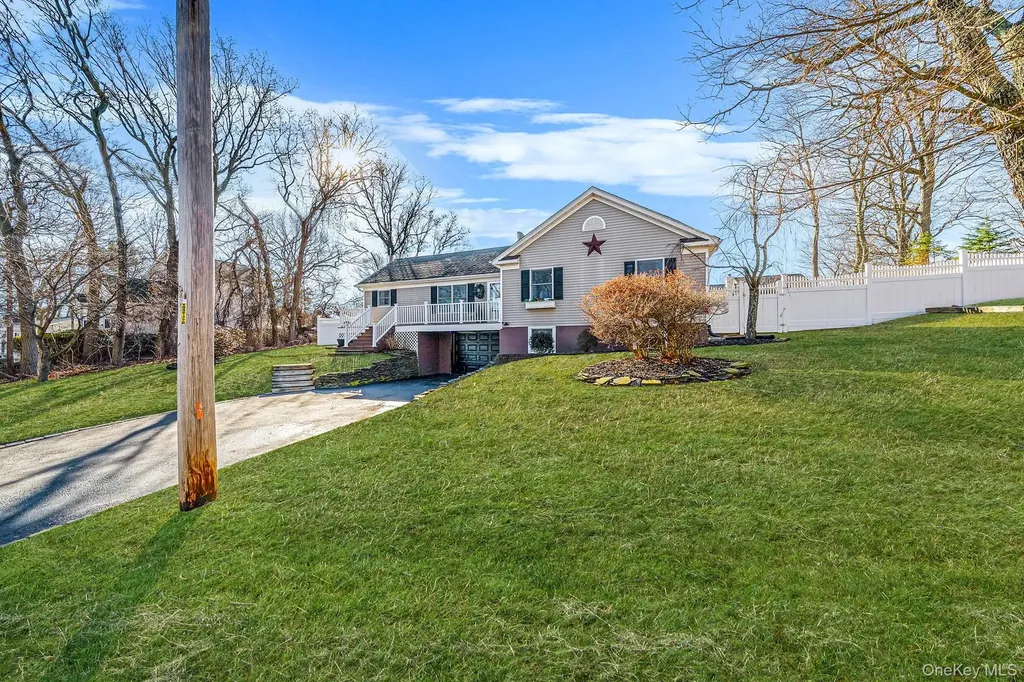 50 Violet Road Rocky Point NY 11778