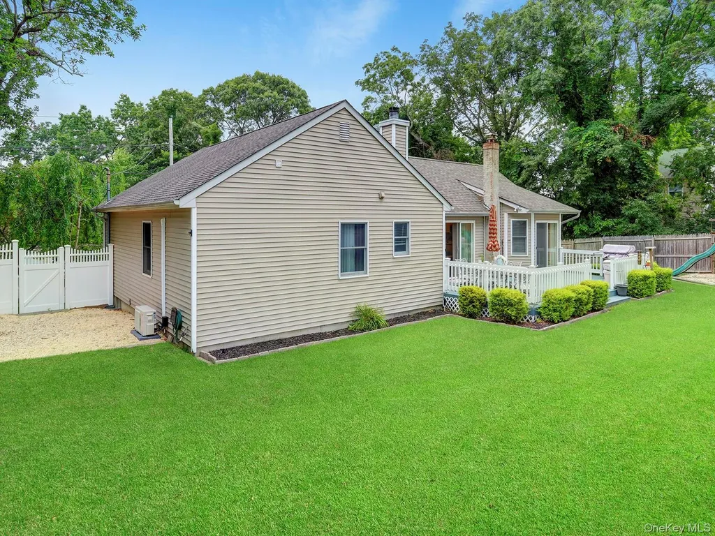 50 Violet Road Rocky Point NY 11778