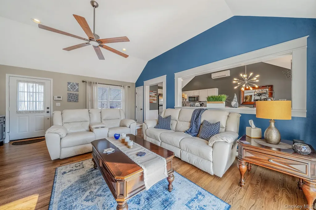 50 Violet Road Rocky Point NY 11778
