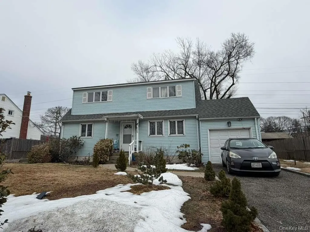 30 Eastwood Boulevard Centereach NY 11720