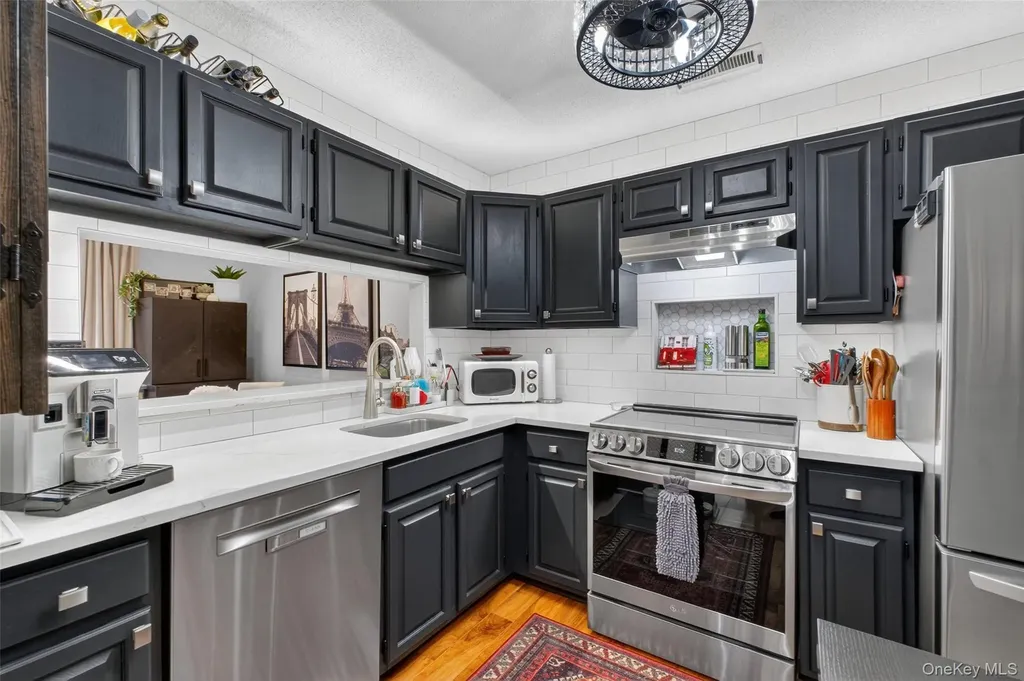 702 Autumn Lane Brewster NY 10509