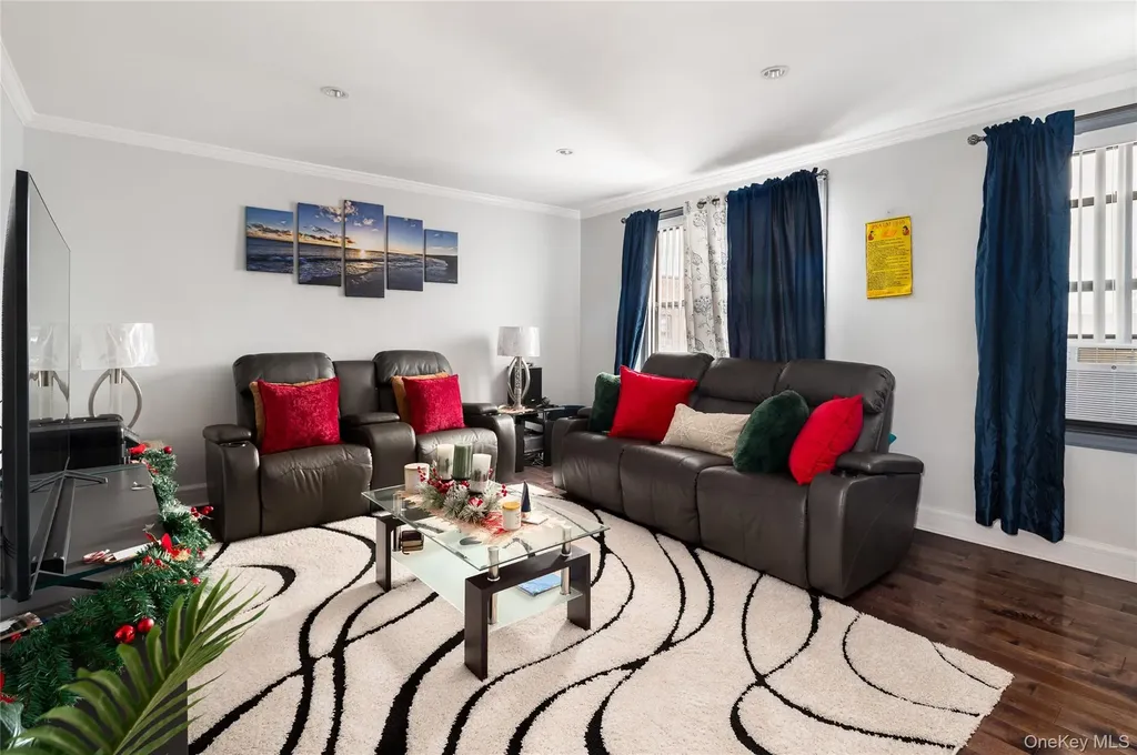 312 Richbell Mamaroneck NY 10543