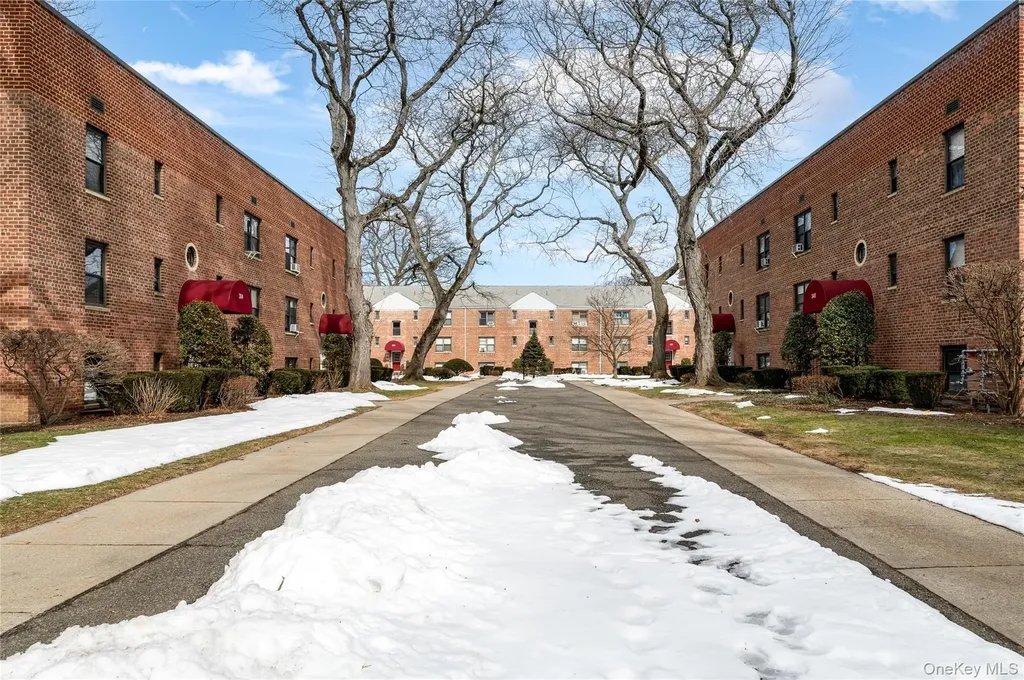 312 Richbell Mamaroneck NY 10543