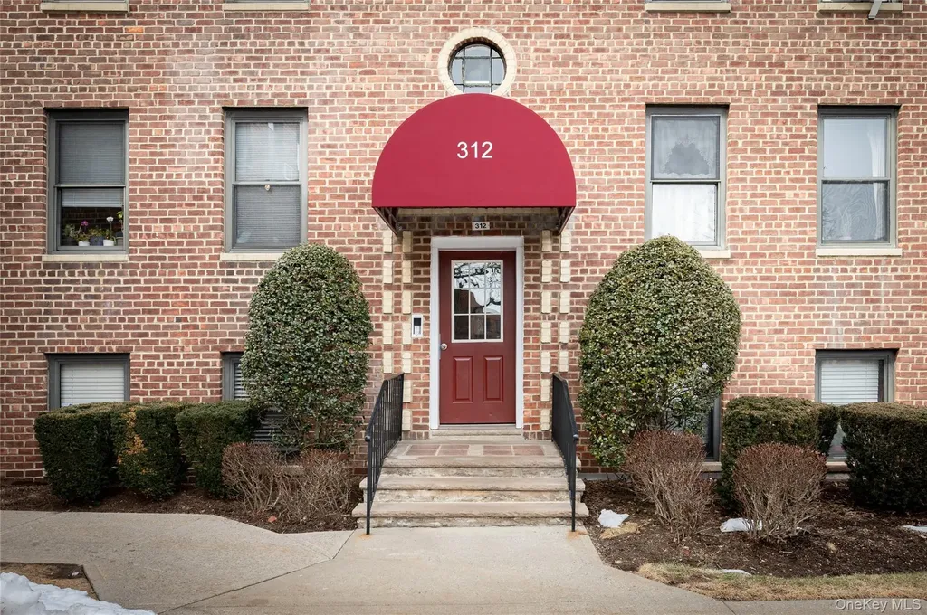 312 Richbell Mamaroneck NY 10543