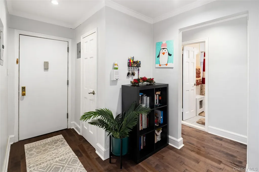 312 Richbell Mamaroneck NY 10543