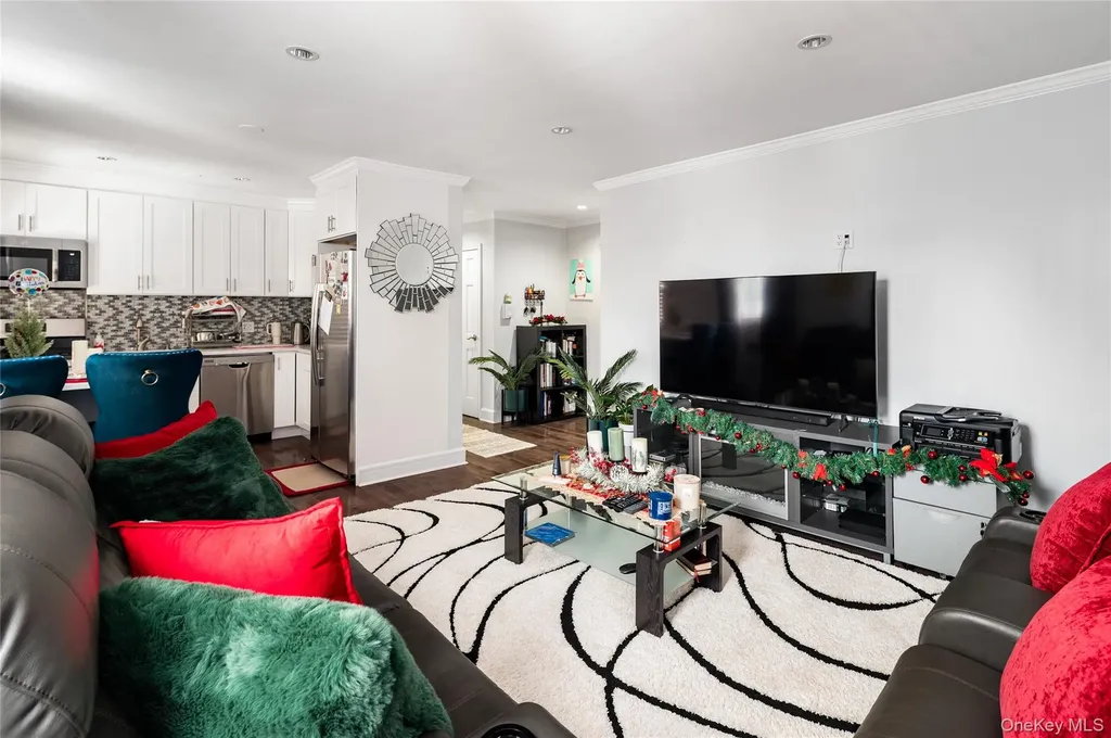 312 Richbell Mamaroneck NY 10543