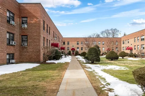 312 Richbell Mamaroneck NY 10543