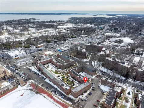 312 Richbell Mamaroneck NY 10543