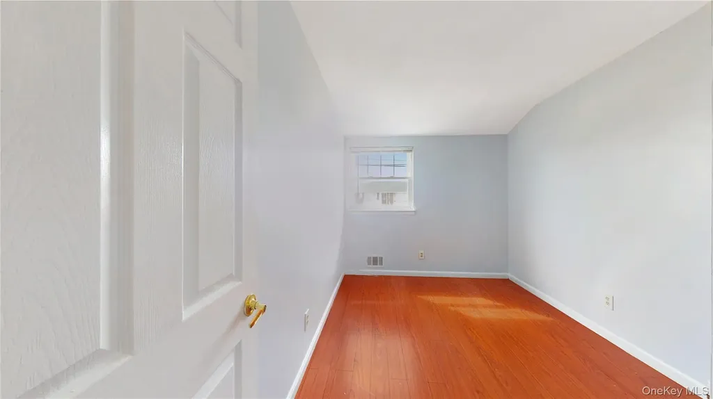 15 Lisa Drive Deer Park NY 11729